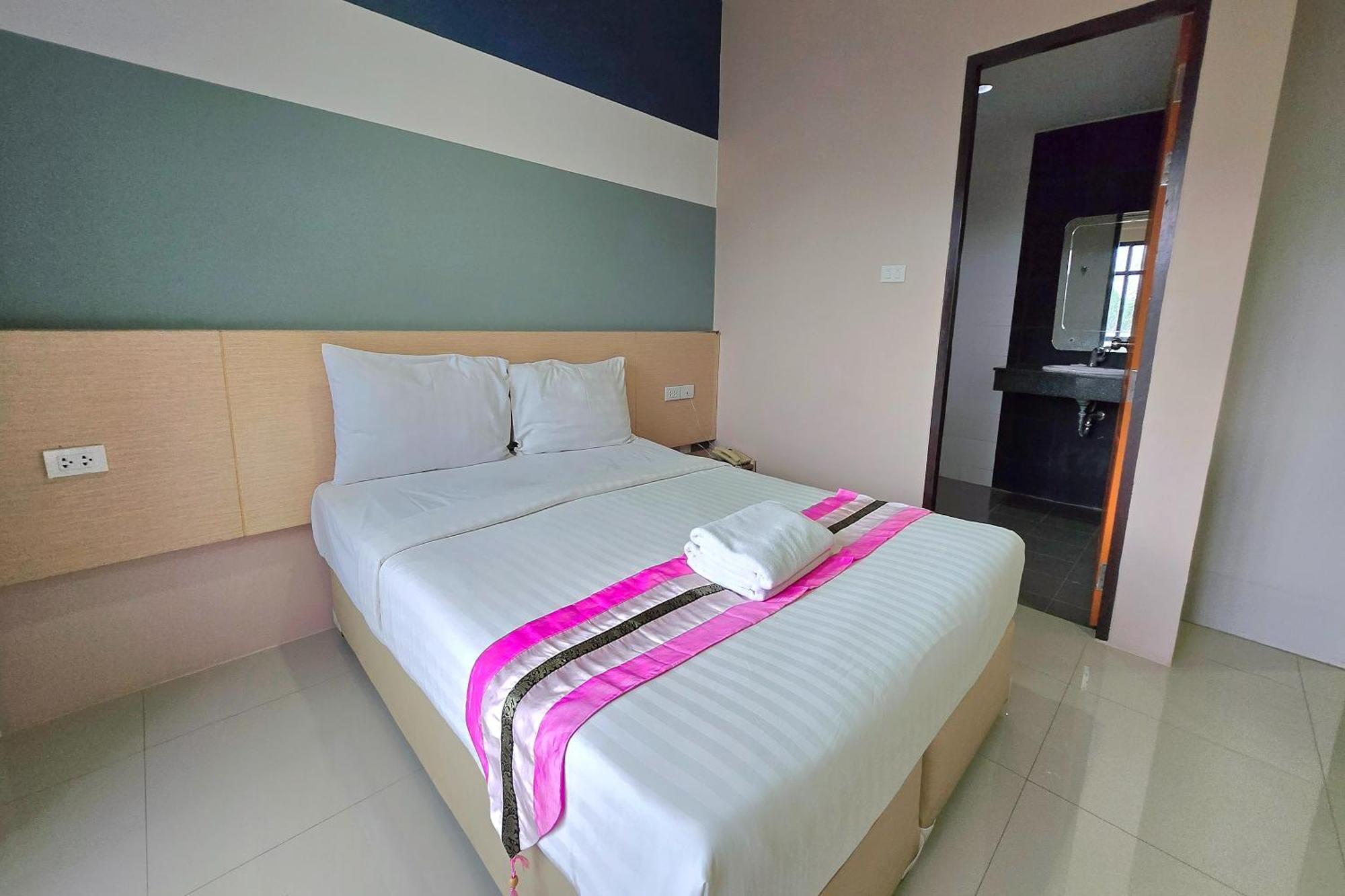 Jj Residence Phuket Town Kültér fotó